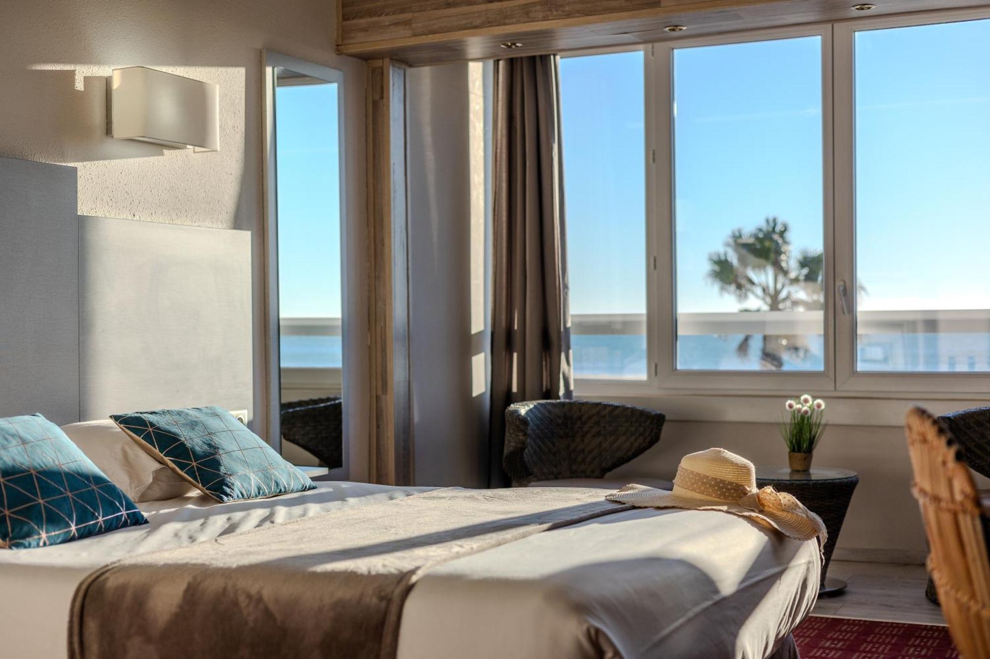 Logis Hotel & Restaurant Mediterranee Пор-ла-Нувель Экстерьер фото