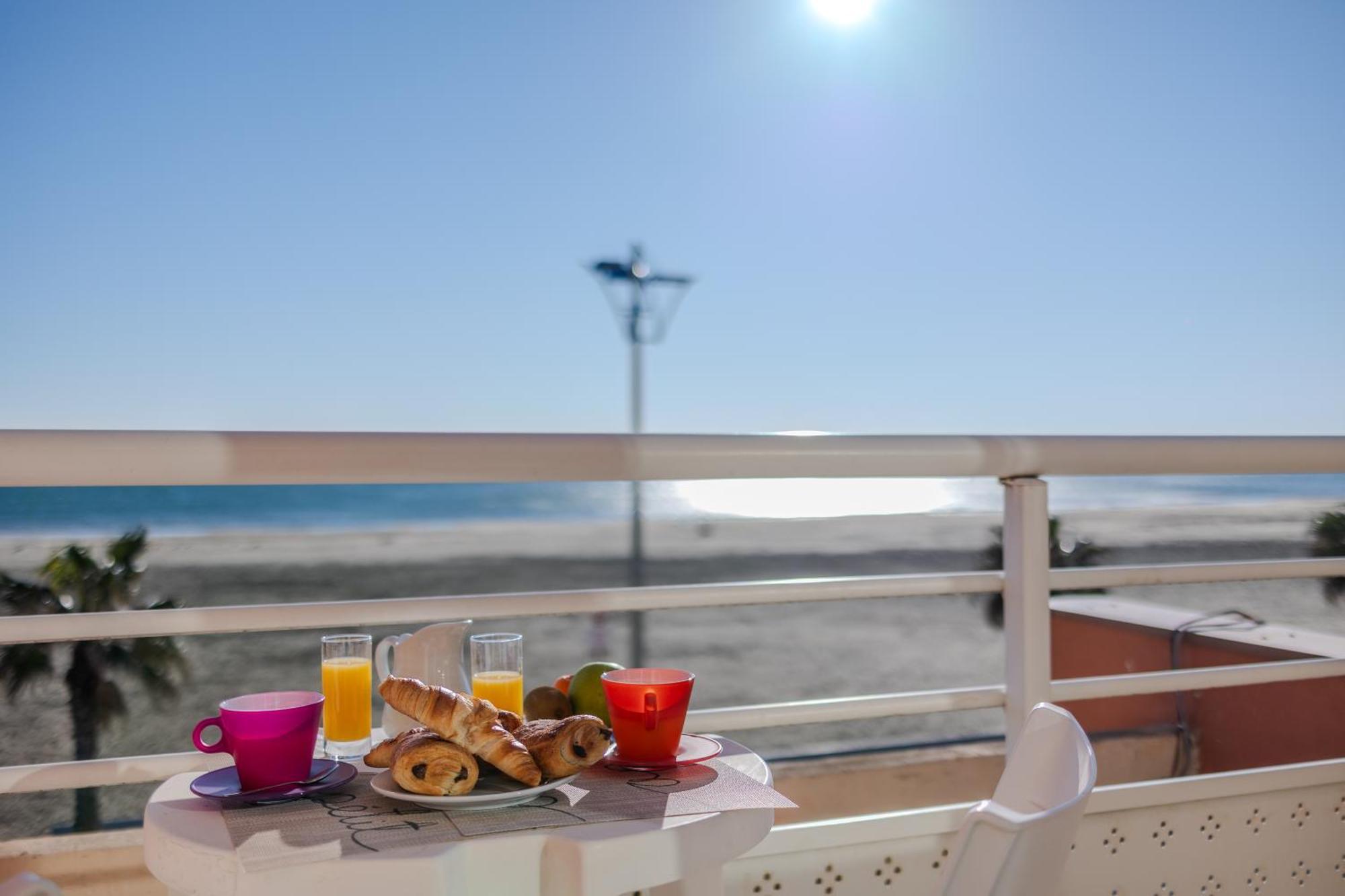 Logis Hotel & Restaurant Mediterranee Пор-ла-Нувель Экстерьер фото